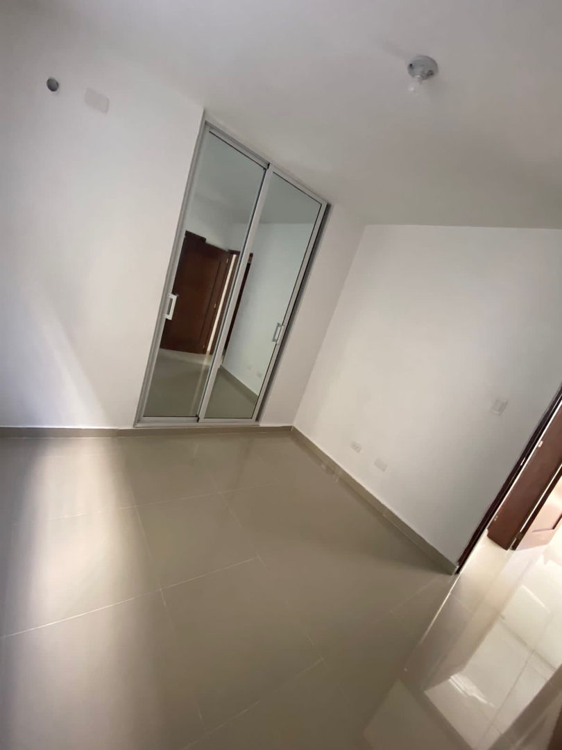 apartamentos - Apartamento en alquiler de 3 habitaciones en Santo Domingo oeste  2