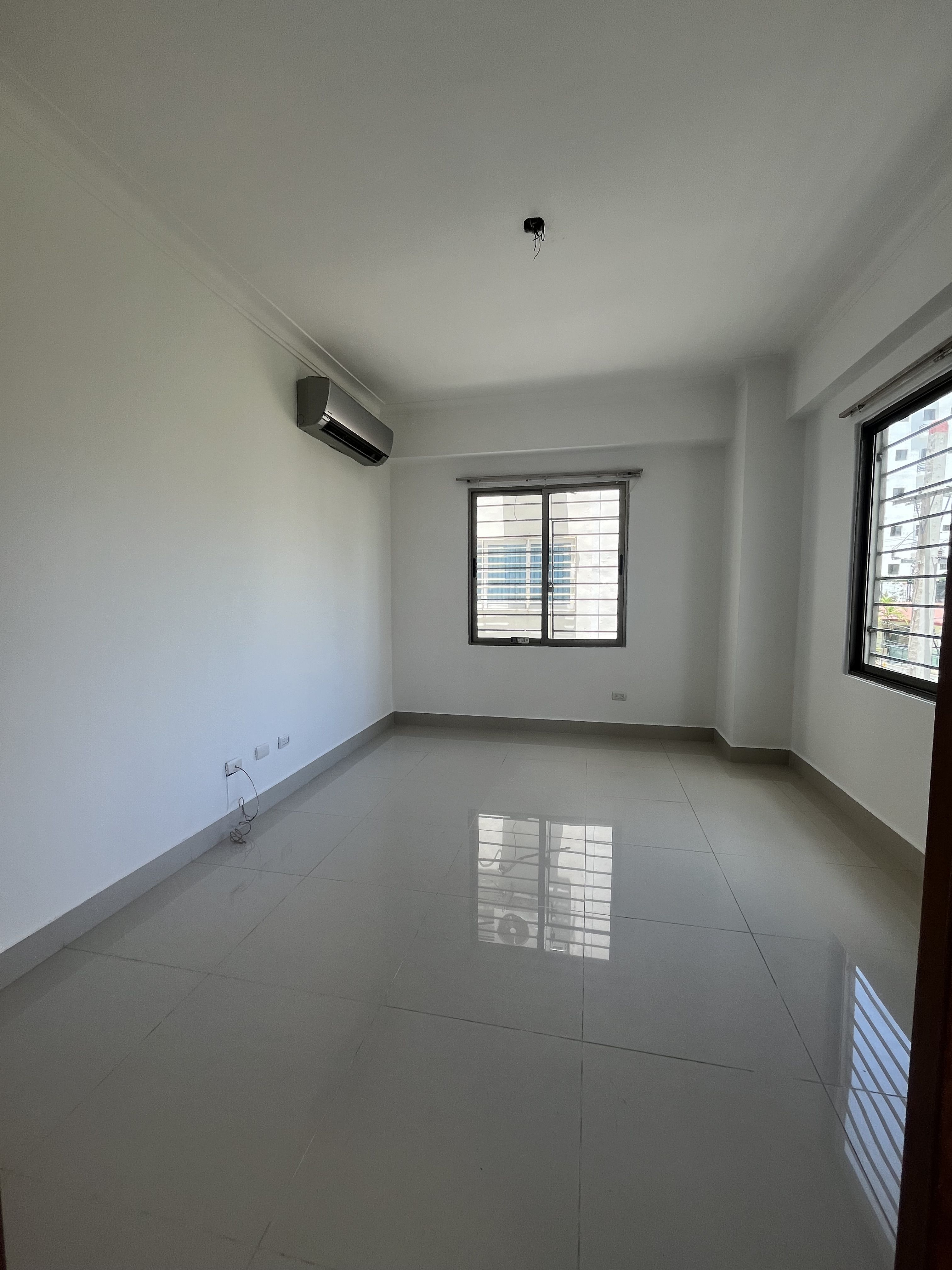 apartamentos - Apartamento en alquiler a pasos del Parque Mirador Sur en 3 er piso 7