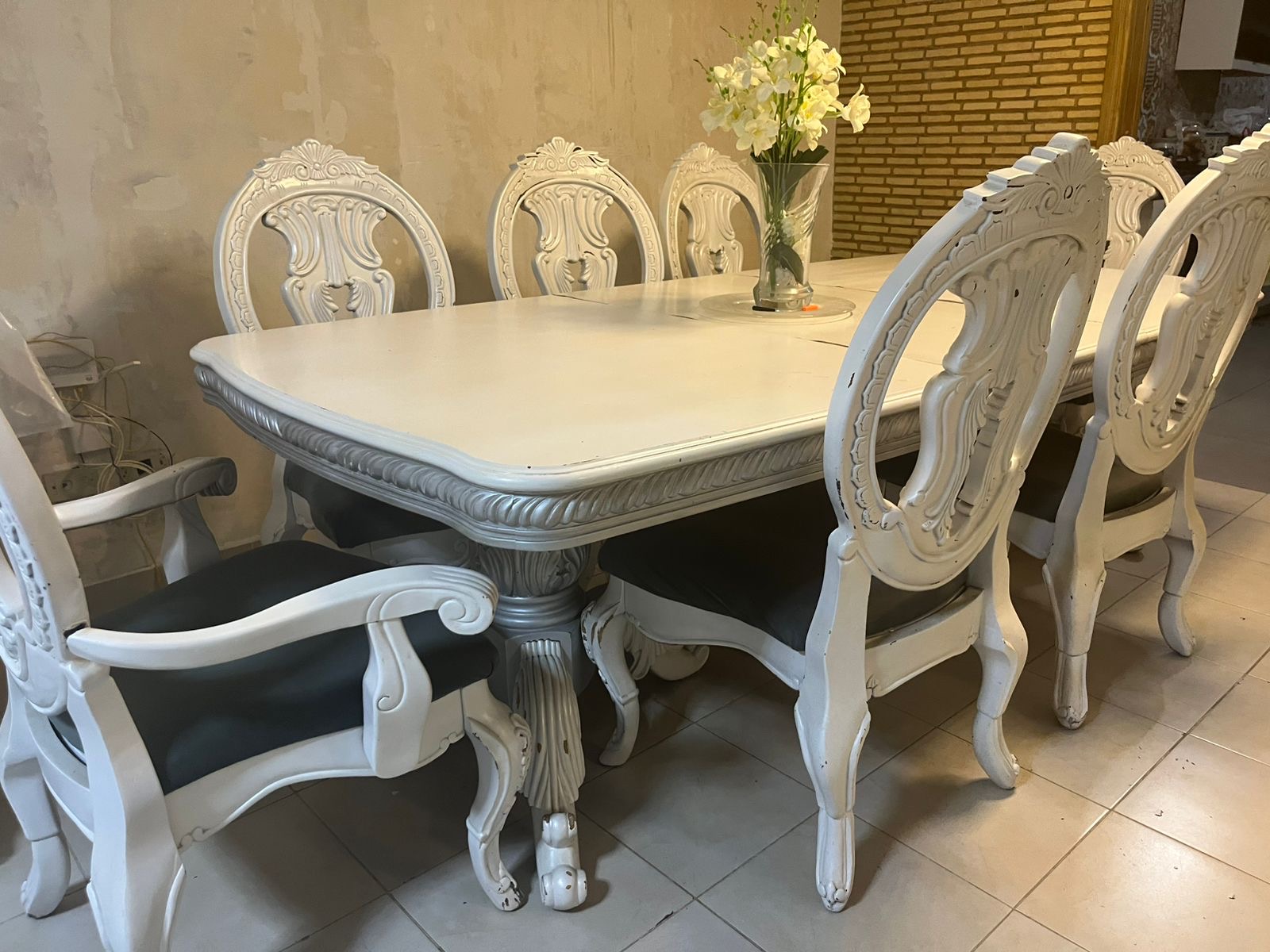 muebles y colchones - Vendo comedor  lo vendo en 250000 5