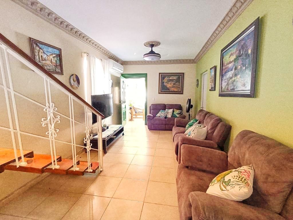 casas - Venta de Casa Amueblado de 2 niveles, Nizao. 
 6