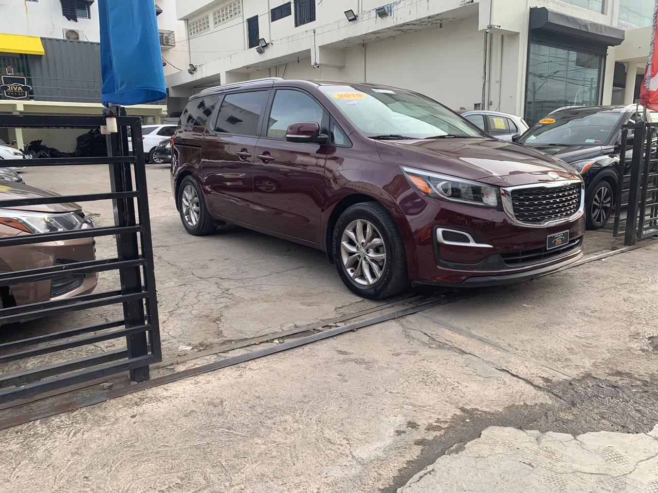 jeepetas y camionetas - 2019 Kia sedona EX 6