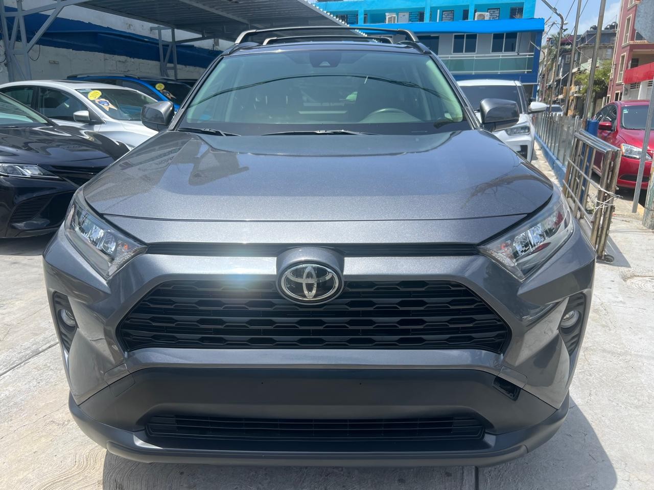 jeepetas y camionetas - Toyota RAV4 LE 4x4 2019 9