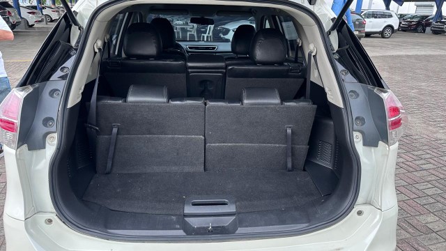 jeepetas y camionetas - Nissan xtrail advance  2015 6