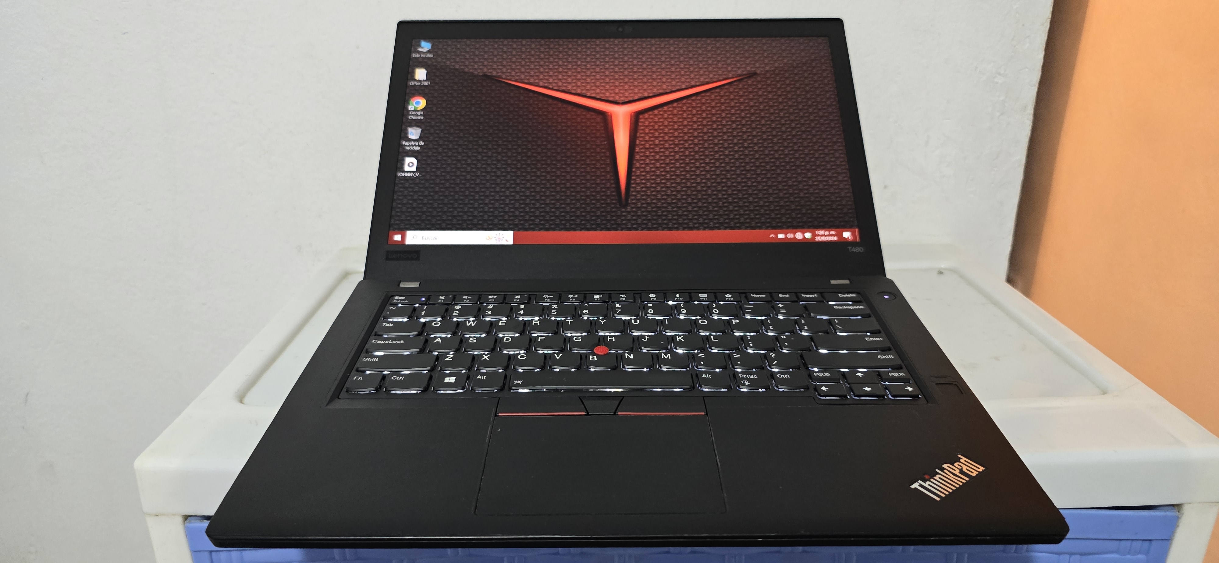 computadoras y laptops - lenovo T480 14 Pulg Core i7 8va Gen Ram 16gb ddr4 Disco 256gb solido Video 8gb  2