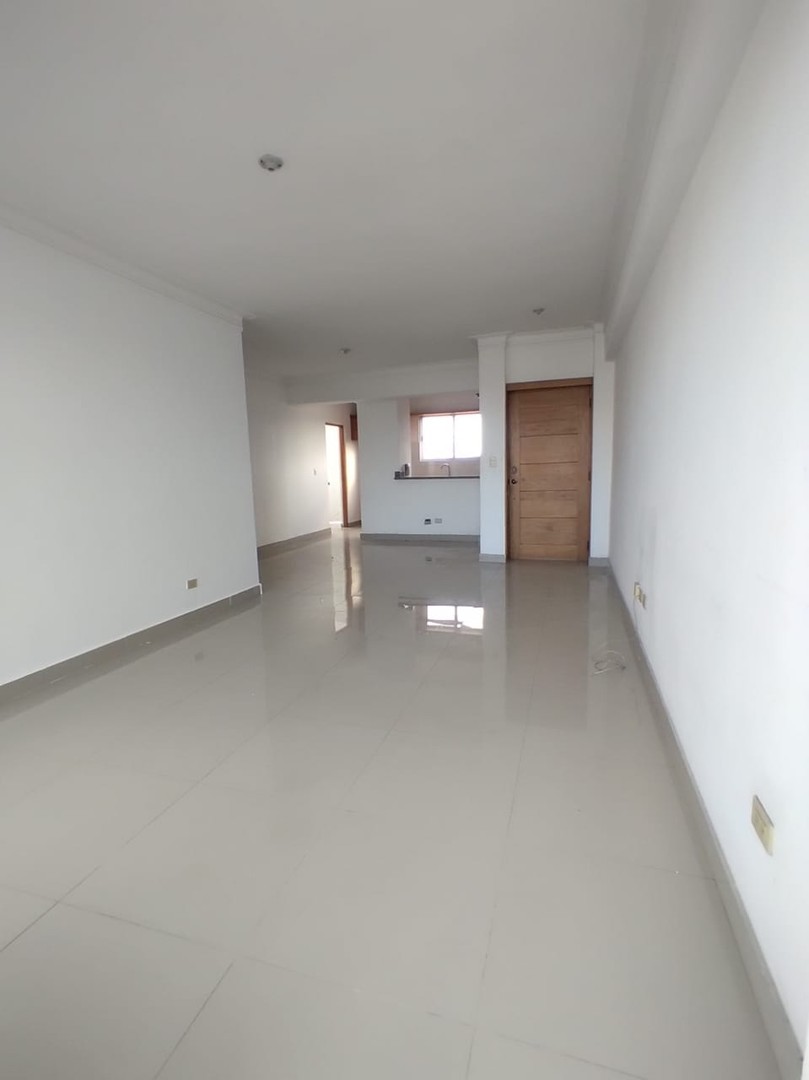 apartamentos - VENDO EN LOS RESTAURADORES:
PRECIO RD$. 9.2 Millones
3 Habitaciones 
2 parqueos 8