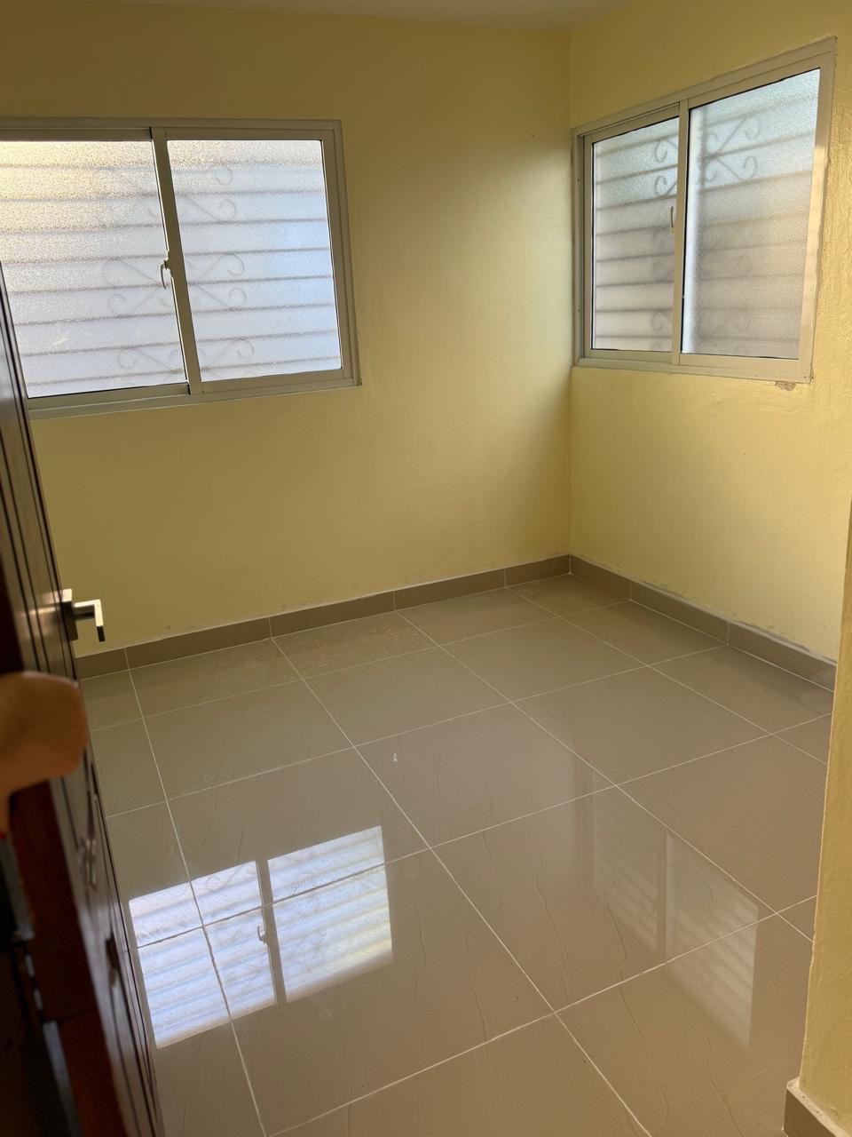 casas - Venta de casa en la charles de Gaulle Santo Domingo este  7