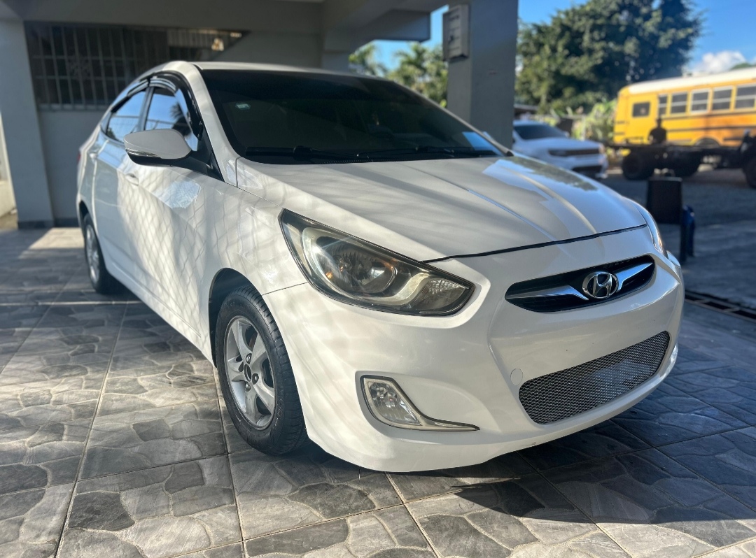 carros - 2012 Hyundai Accent 