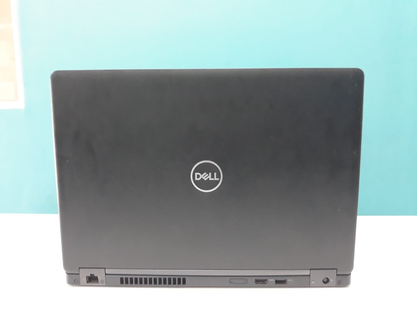 computadoras y laptops - Laptop, Dell Latitude 5490 / 8th Gen, Intel Core i5 / 16GB DDR4 / 512GB SSD
 4