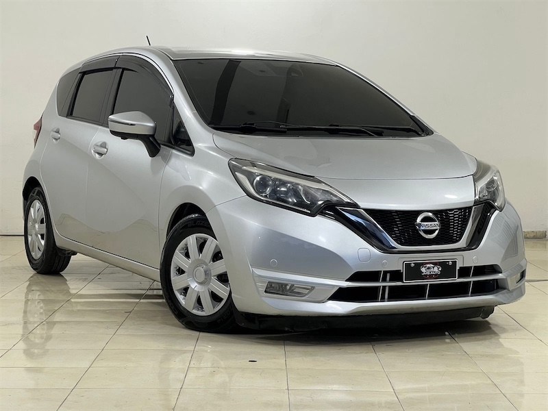 carros - NISSAN NOTE AÑO 2018 FULL