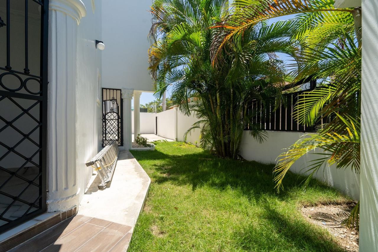 casas - EXCLUSIVA CASA EN VENTA EN SANTO DOMINGO  8