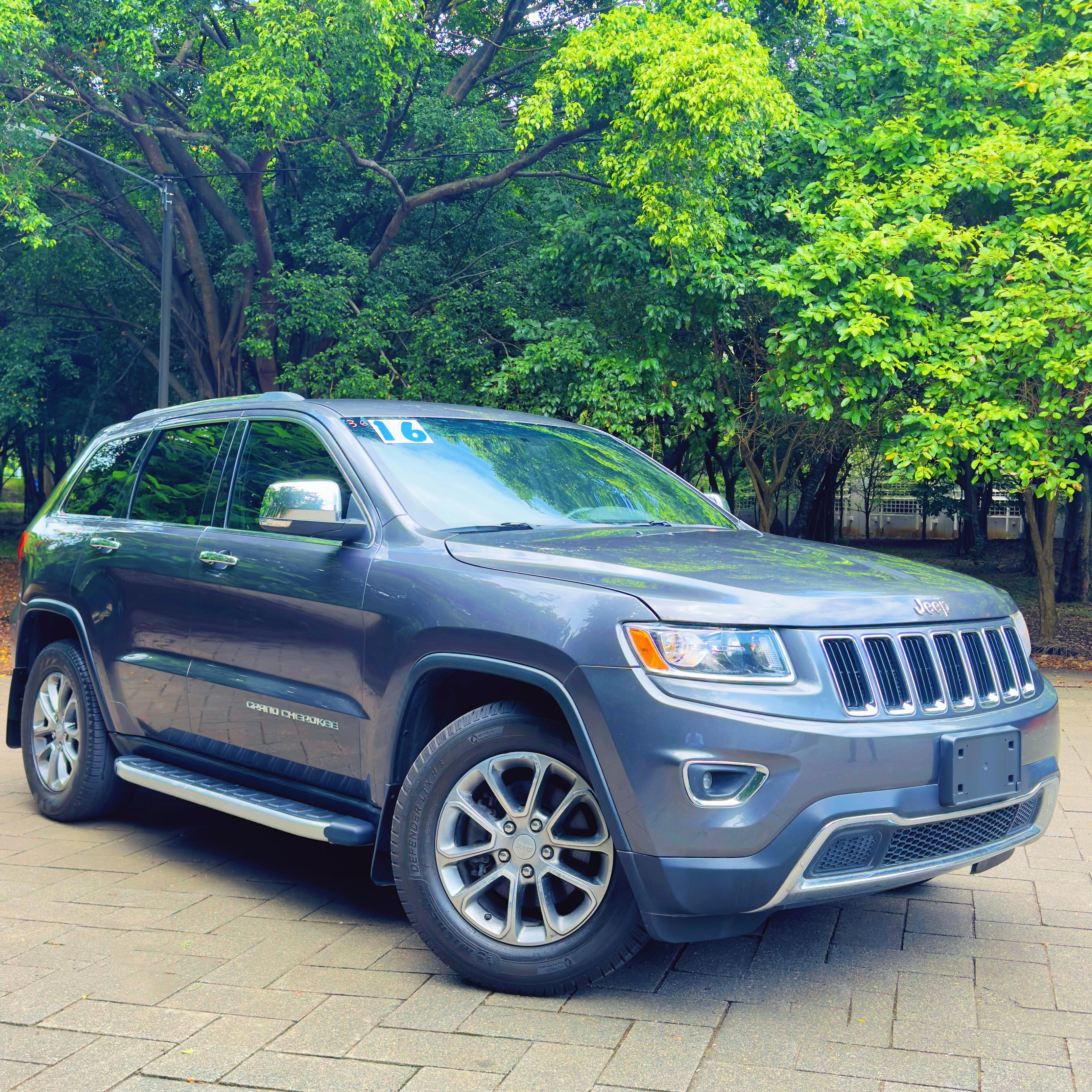 jeepetas y camionetas - Montate en esta impecable jeep Grand cherokee limited 2016