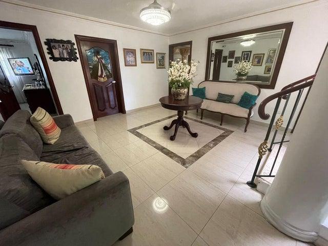 casas - Venta de lujosa casa en Urbanizacion Fernandez 2