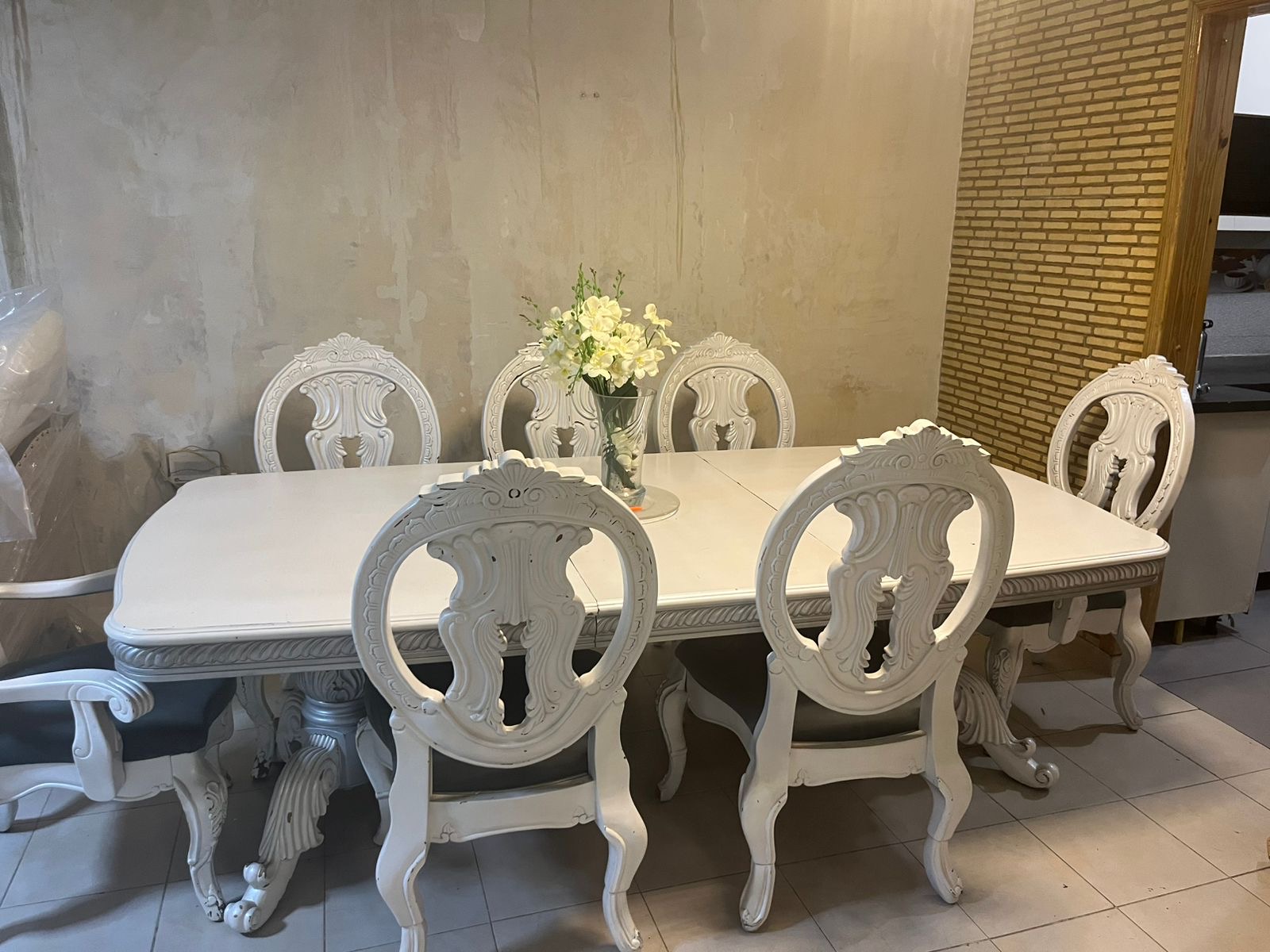 muebles y colchones - Vendo comedor  lo vendo en 250000 6