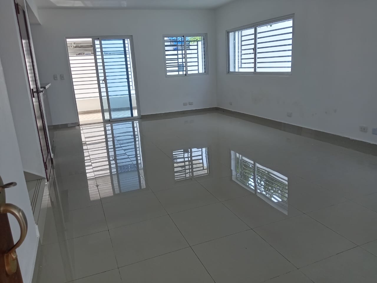 casas - venta de casa en la autopista de san Isidro santo Domingo este  6