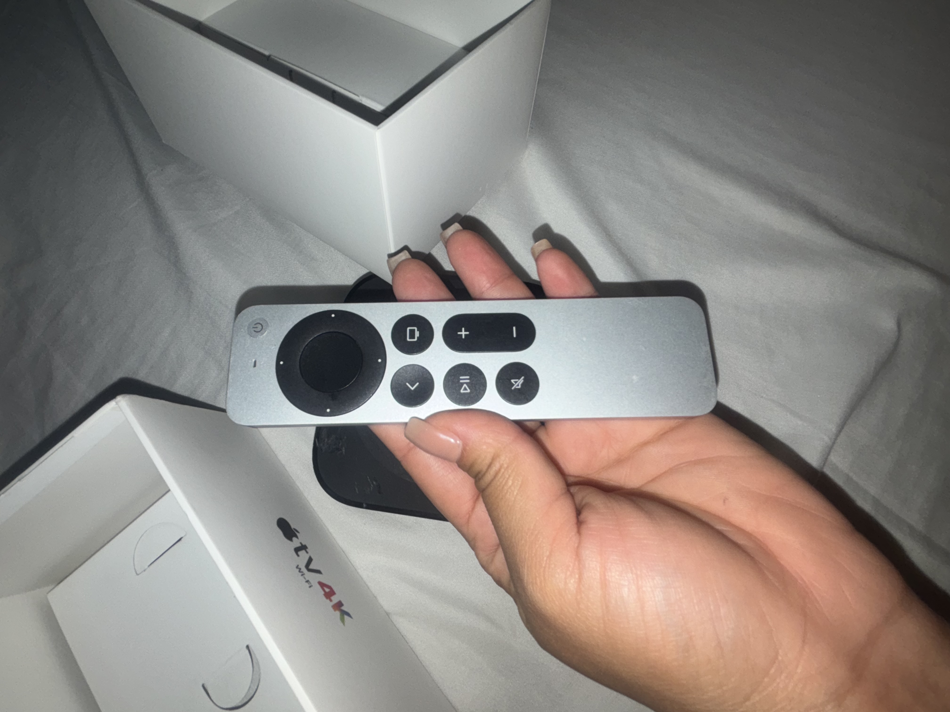 accesorios para electronica - Apple TV 4 k (3 ra generación ) 4