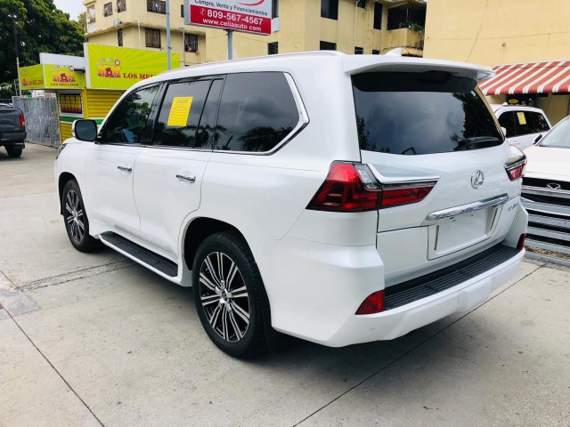 jeepetas y camionetas - LEXUS LX570  2019 1