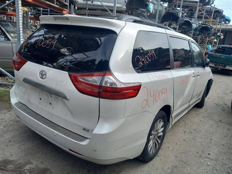 repuestos - VENDO EL MOTOR CON TRANSMISIÓN PARA 2017 TOYOTA SIENNA XLE 3.5L FWD 1