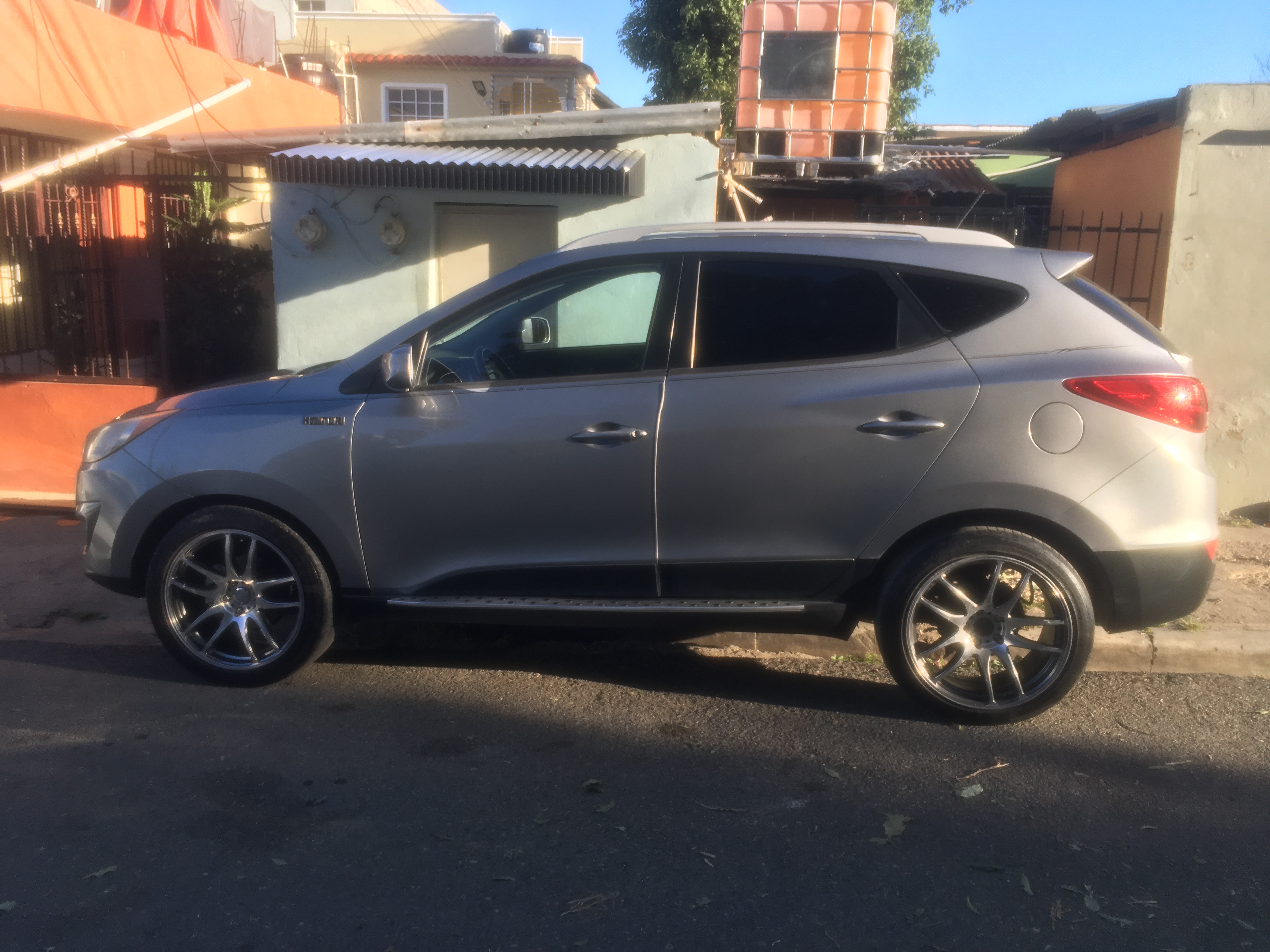 jeepetas y camionetas - Hyundai Tucson 2011 Americana  2