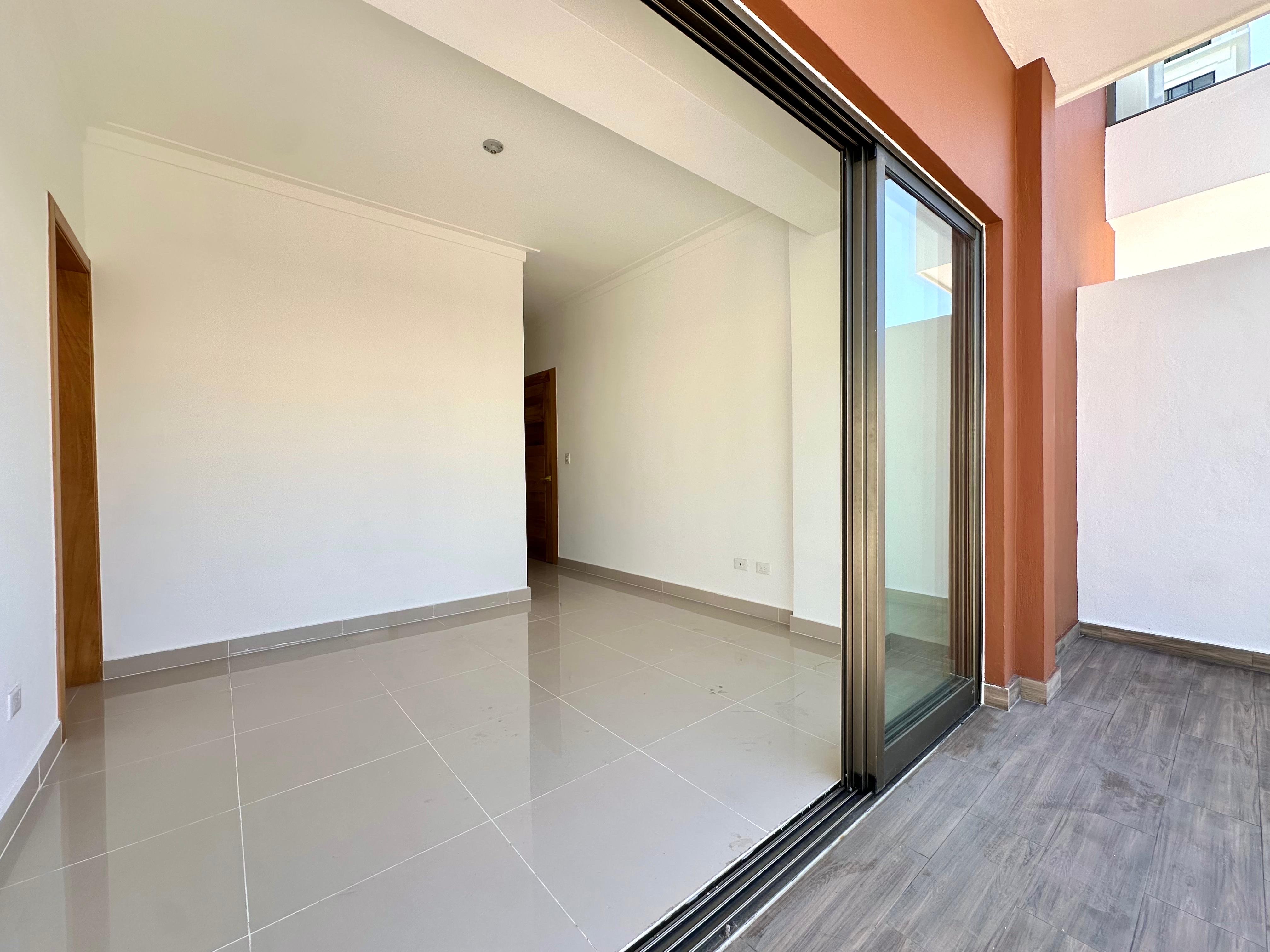 apartamentos - Segunda con terraza en venta ubicado en El Millón de 3 habitaciones 