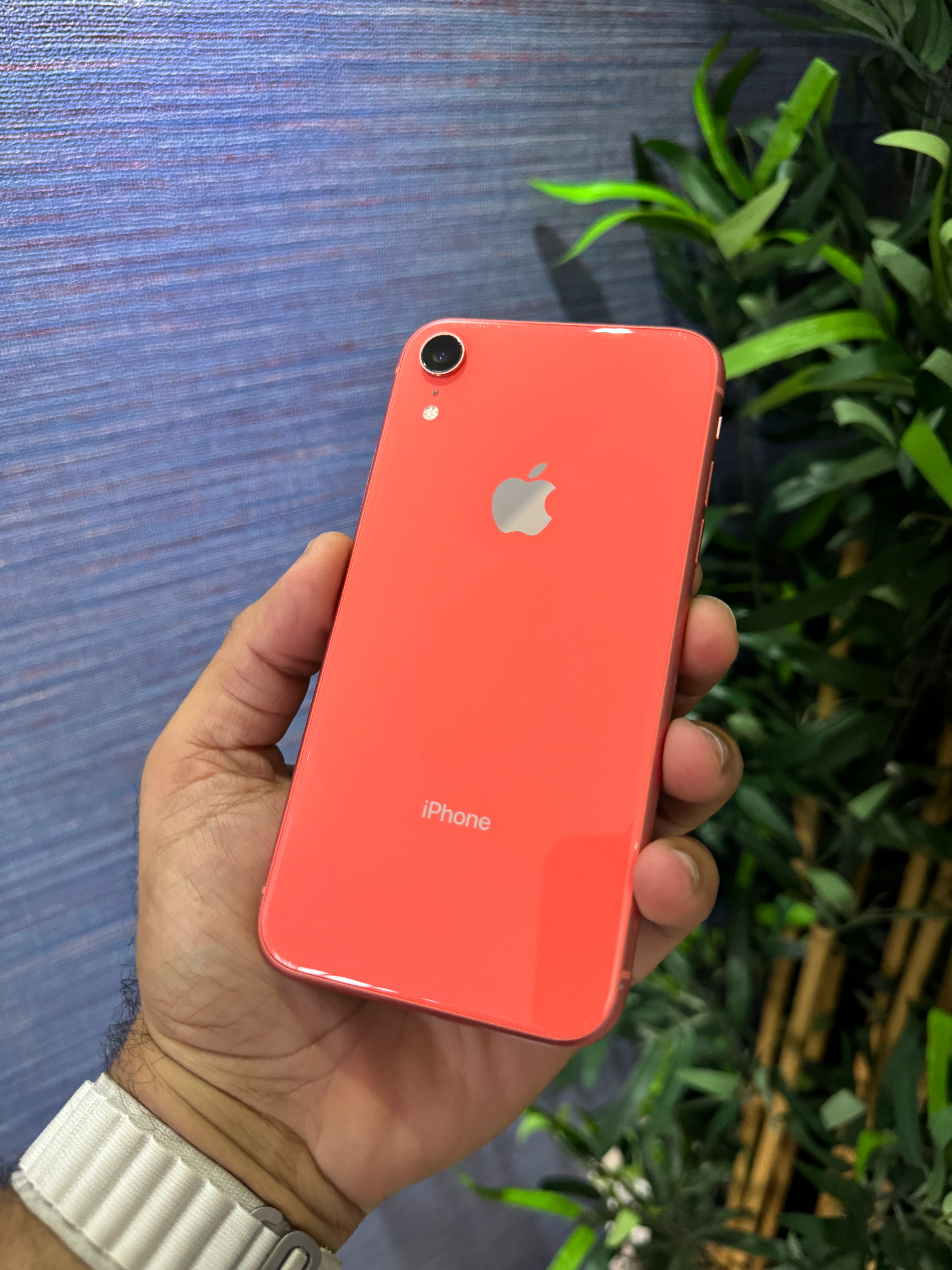 celulares y tabletas - iPhone XR 128GB Coral Usado Como Nuevo, RD$ 11,800