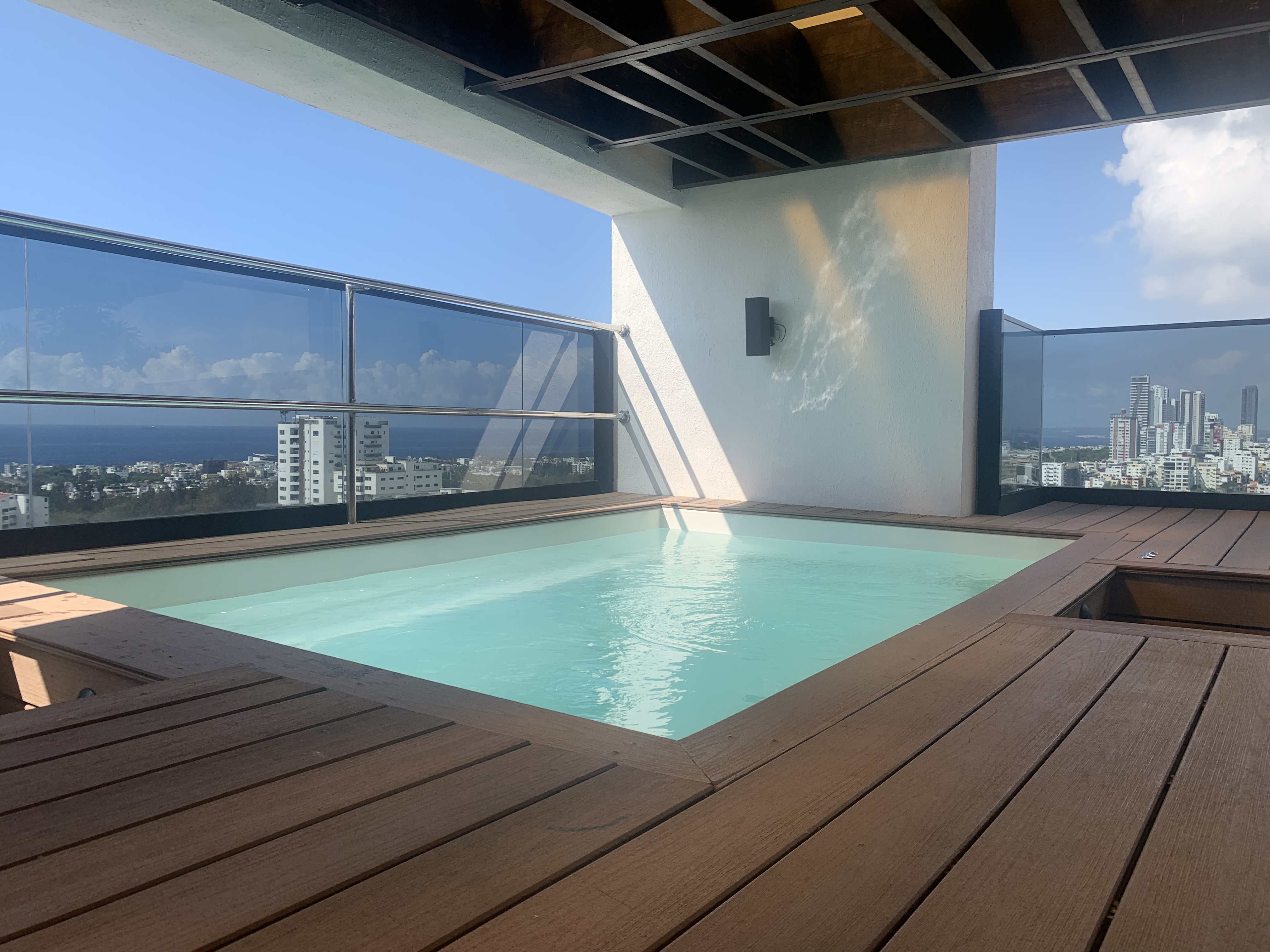 penthouses - Vendo penthouses en Bella vista sur 362. Mts. 
3 Habitación 
3.5 baños 0