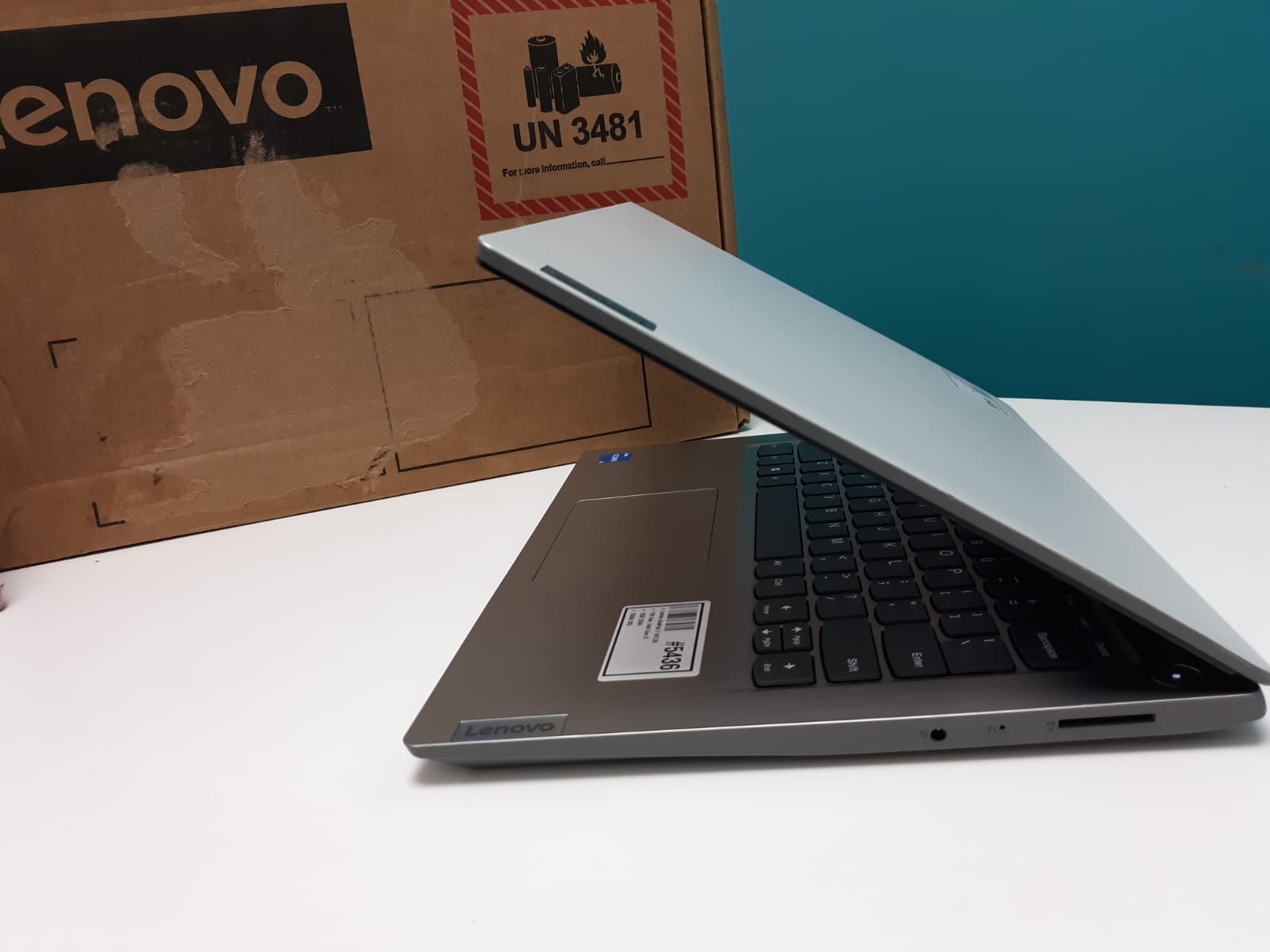 computadoras y laptops - Laptop, Lenovo IdeaPad 3 14ITL05 / 11th Gen, Intel 6