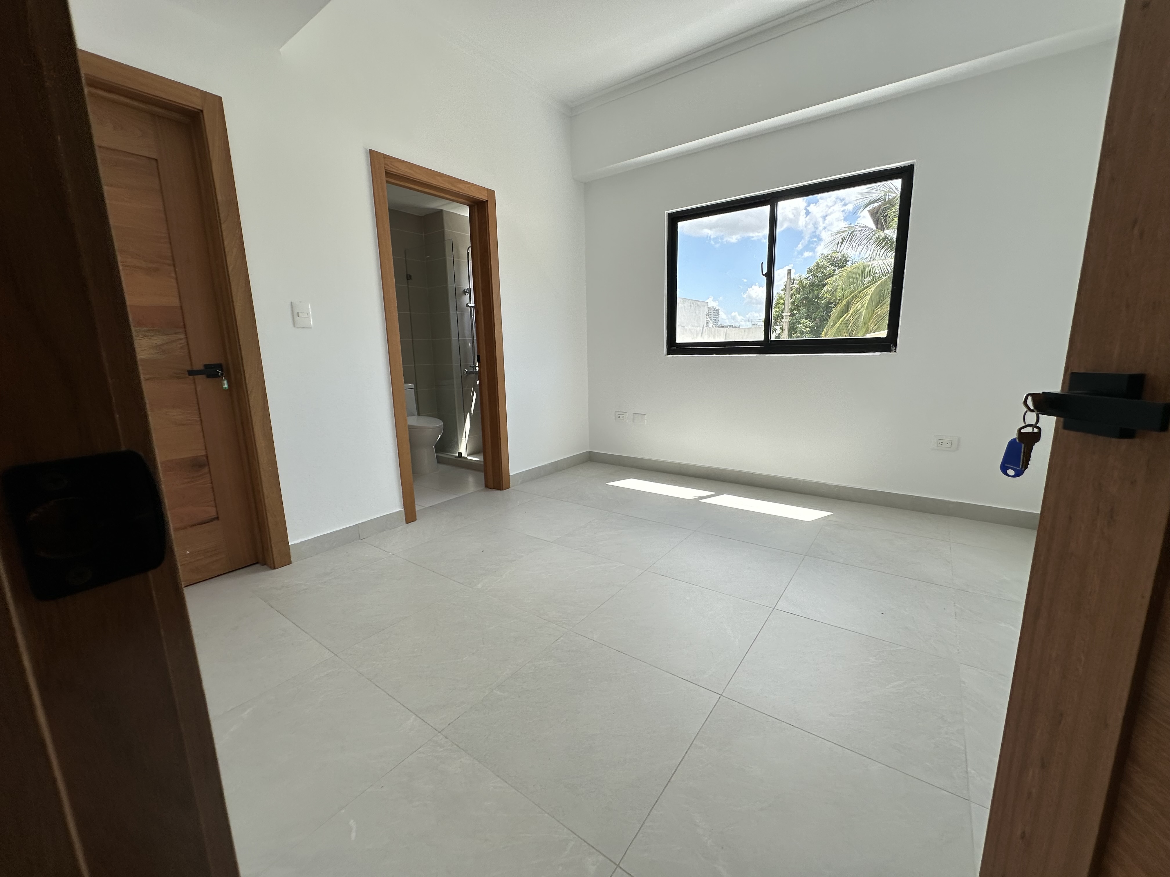 apartamentos - Vendo nuevo mirador sur segundo nivel tres hab con 8