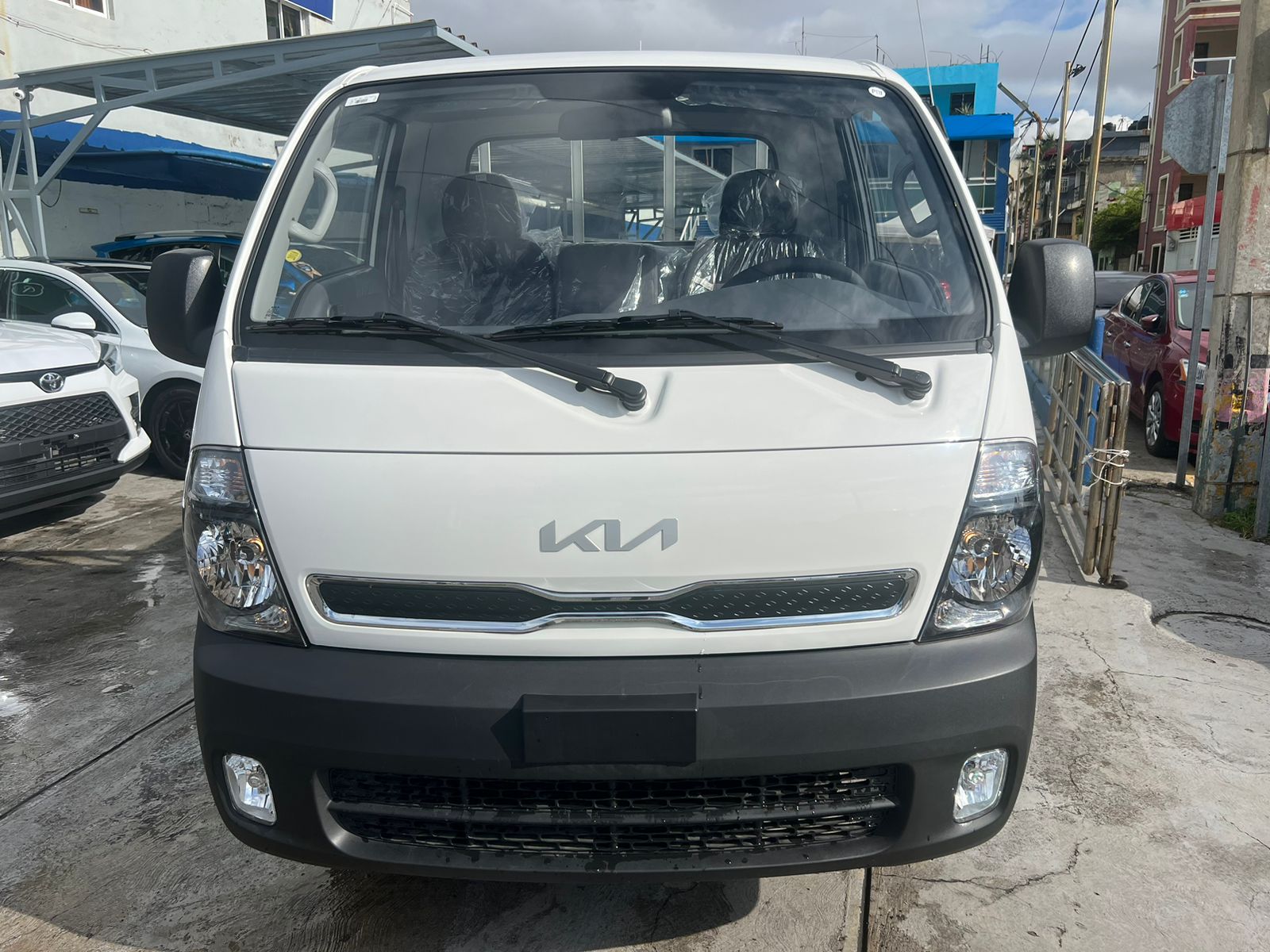 camiones y vehiculos pesados - Kia K-2700 2025 8