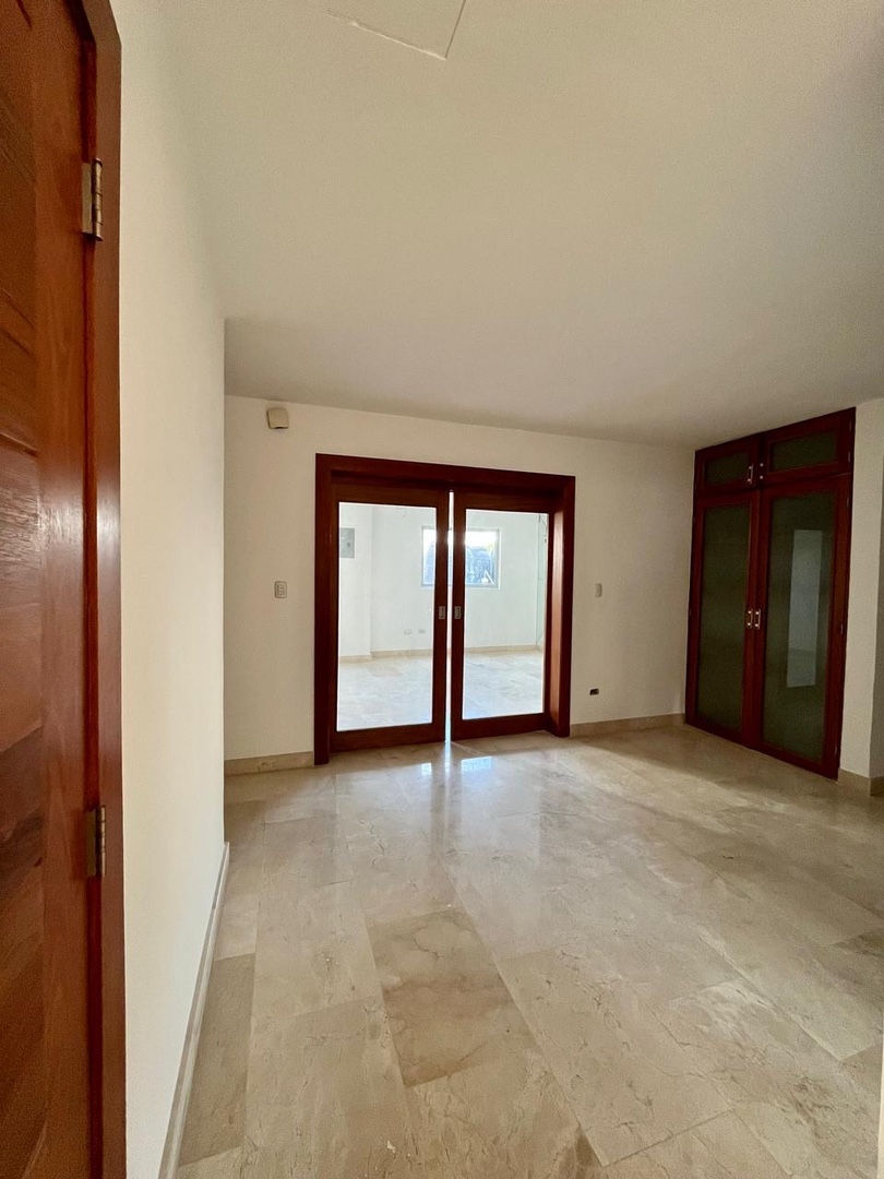 apartamentos - Apartamento en venta / Alquiler  4