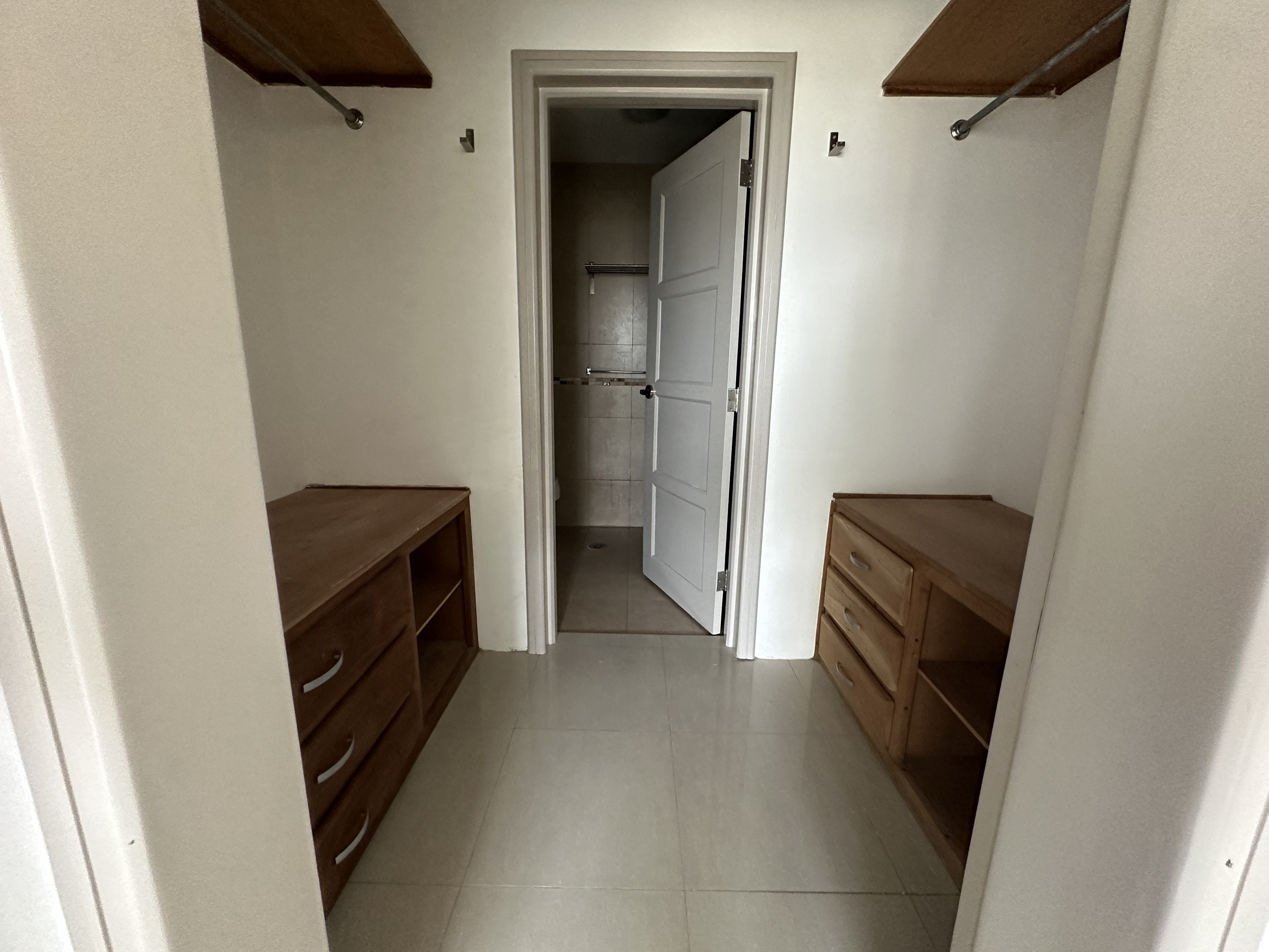 apartamentos - Alquiló el vergel piso 8 tres hab con su baño dos  6