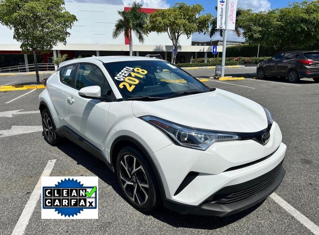 jeepetas y camionetas - 2018 Toyota C-HR XLE Premium 