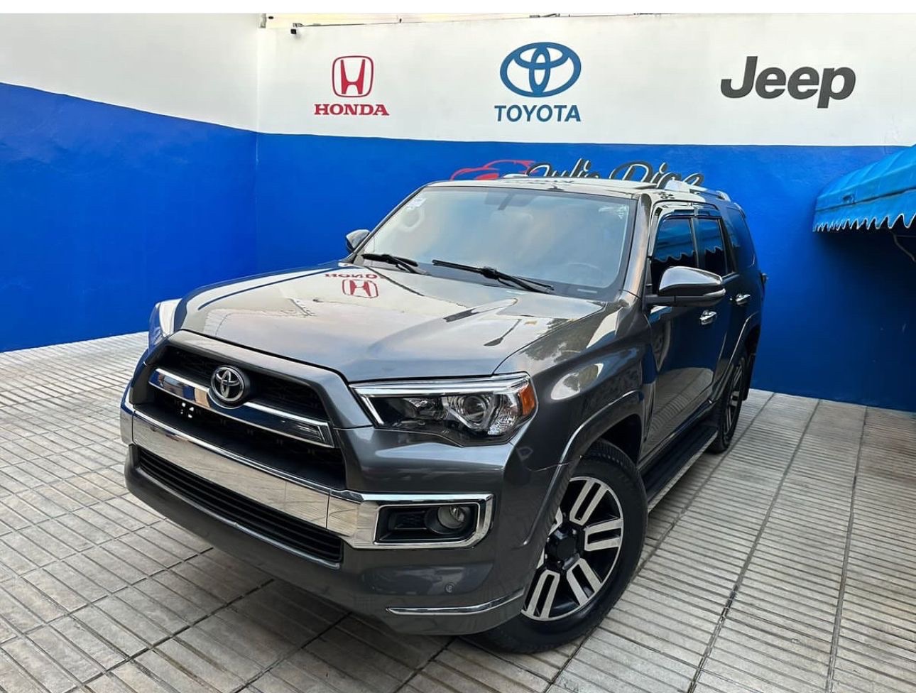 jeepetas y camionetas - 2010 Toyota 4Runner sr5 (4x4) modificada 2019