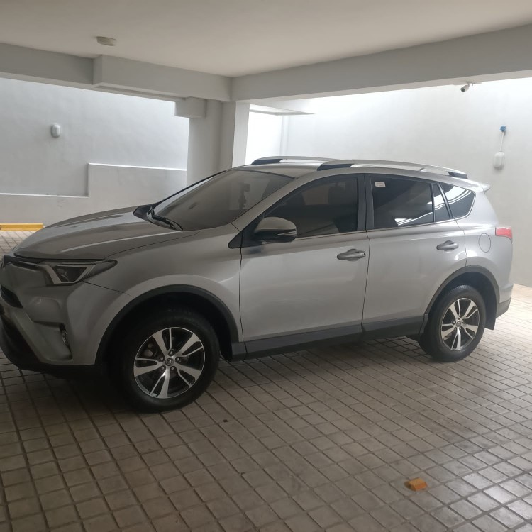 jeepetas y camionetas - Toyota rav4 2018