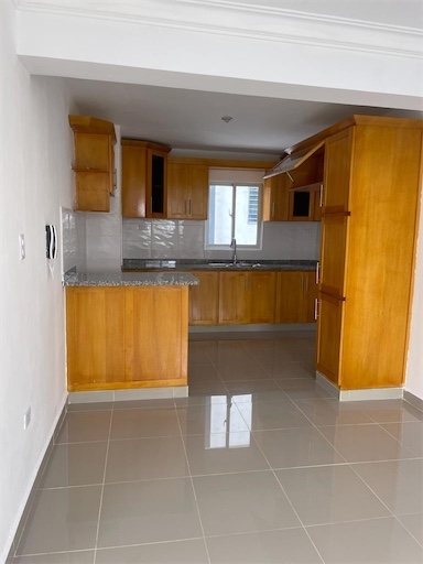 apartamentos - Venta de apartamento primer piso con patio y 2 Parqueos autopista de san Isidro  1