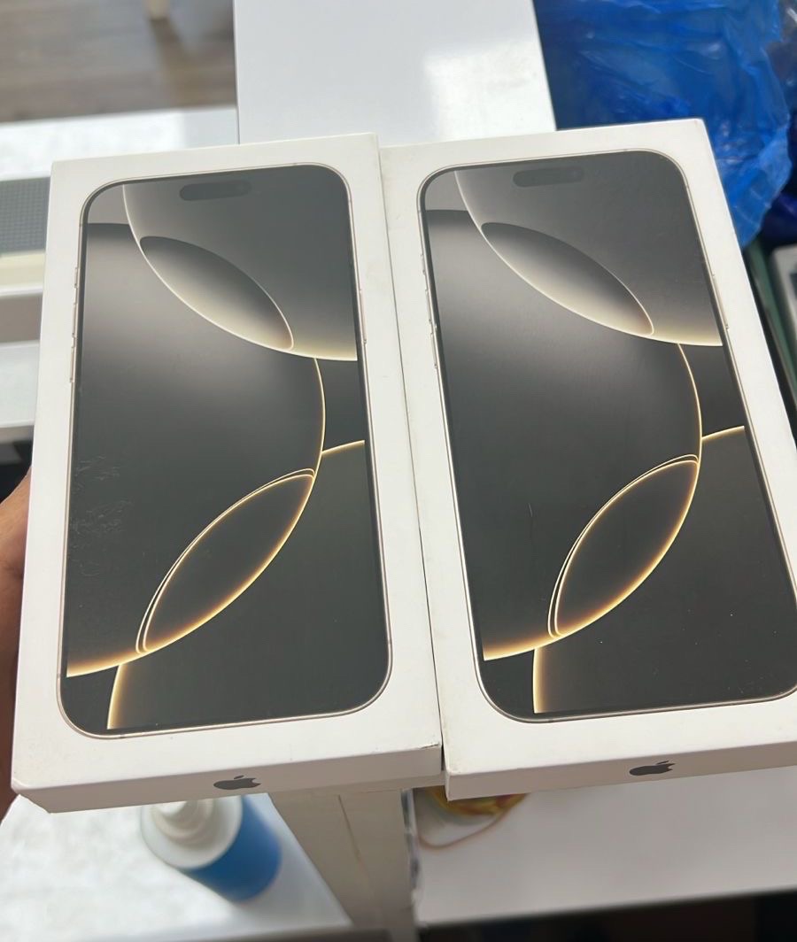 celulares y tabletas - iPhone 16 pro Max 256GB NATURAL TITANIUM 