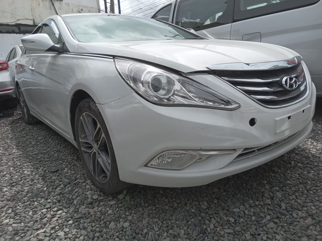 carros - HYUNDAI SONATA Y20 2016 BLANCO DESDE: RD$ 575,100