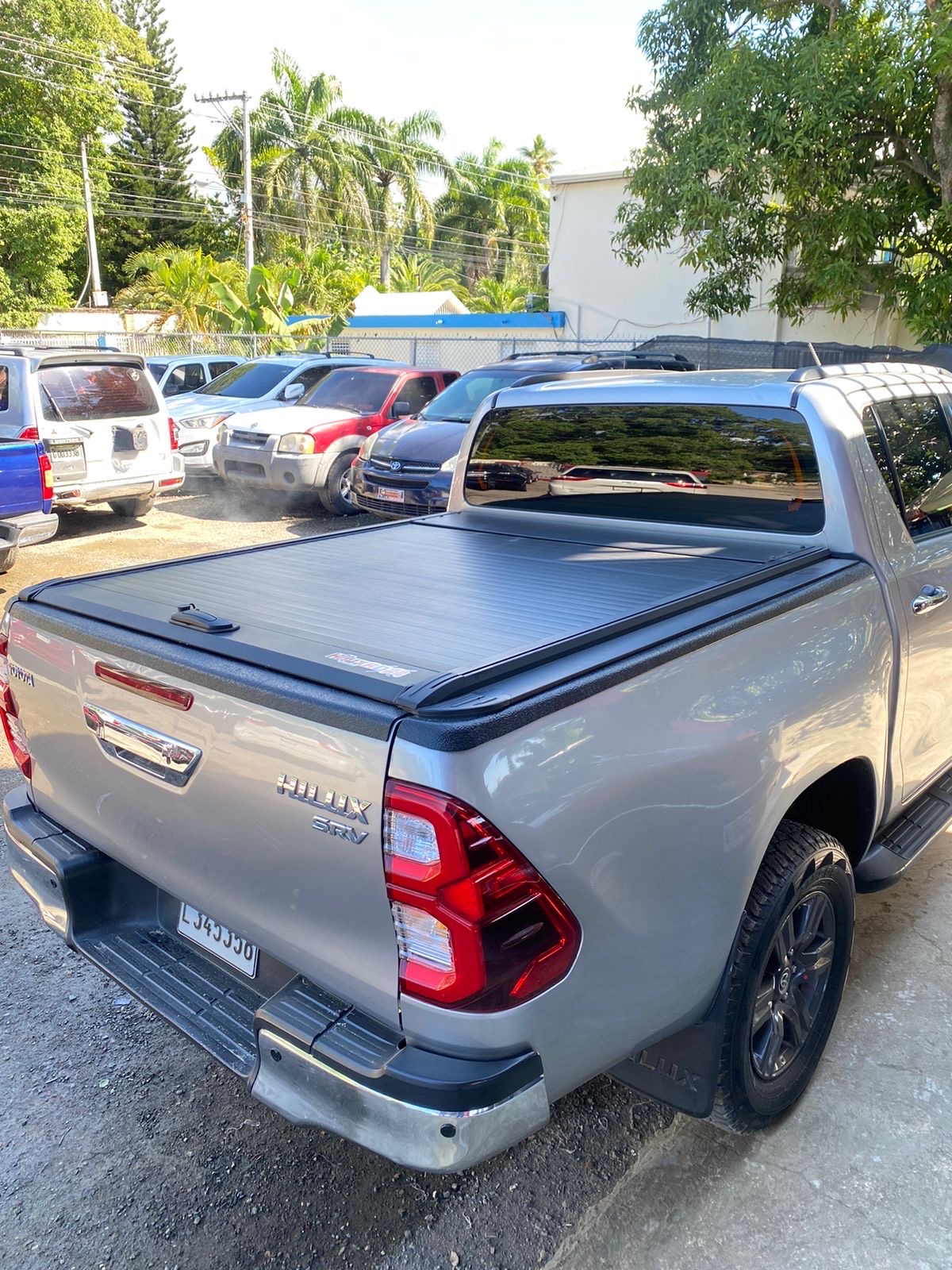 jeepetas y camionetas - Toyota Hilux 2016 7