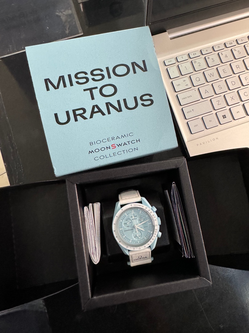 joyas, relojes y accesorios - Reloj Cronógrafo Omega | Swatch Uranus, Original Como Nuevo, RD$ 15,500 NEG