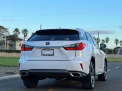 jeepetas y camionetas - Lexus rx 350 2019 3