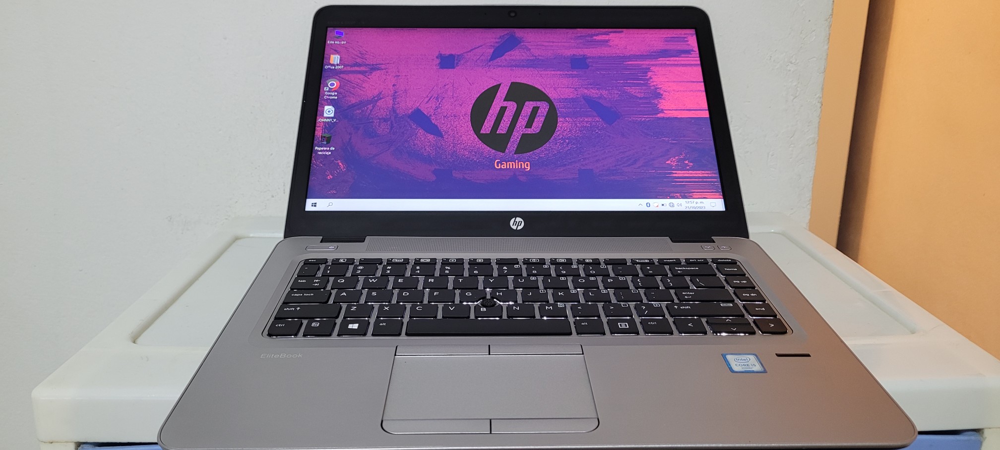 computadoras y laptops - Laptop hp 14 Pulg Core i5 6ta Ram 8gb ddr4 Disco 128gb Y 320gb Wifi 0