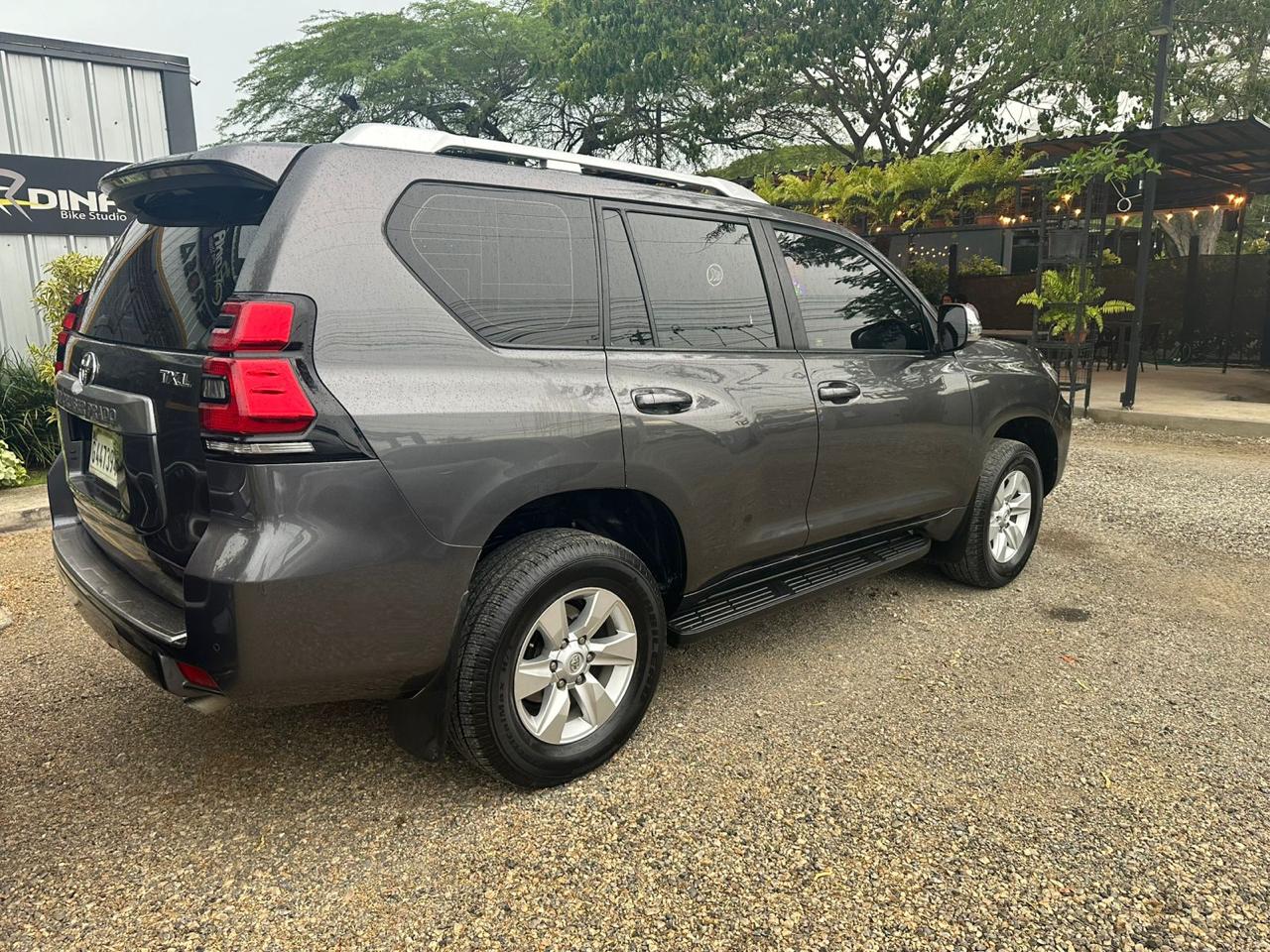 jeepetas y camionetas - Toyota land cruicer prado txl 2019 1