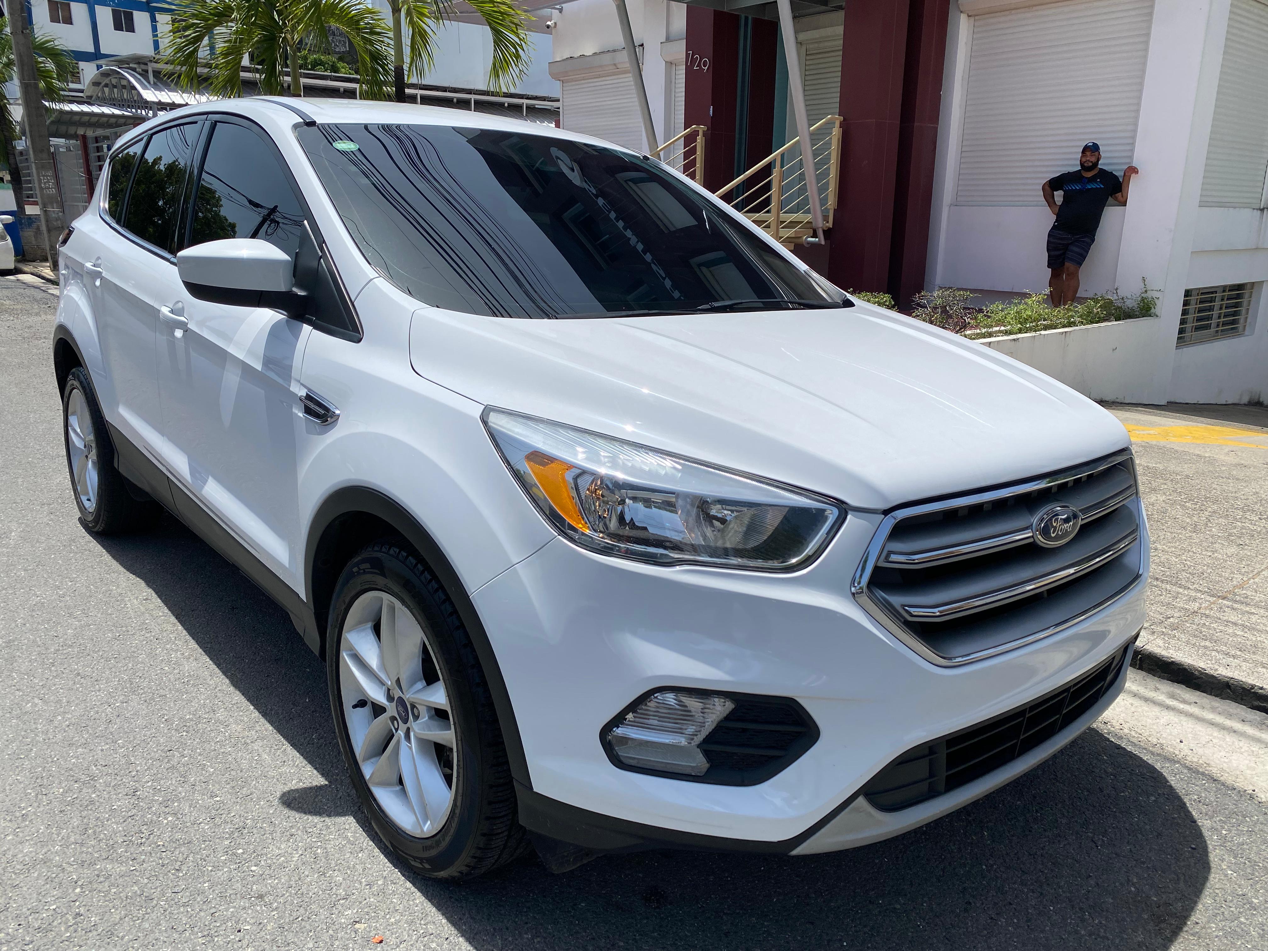 jeepetas y camionetas - Ford Escape SE 2017 2