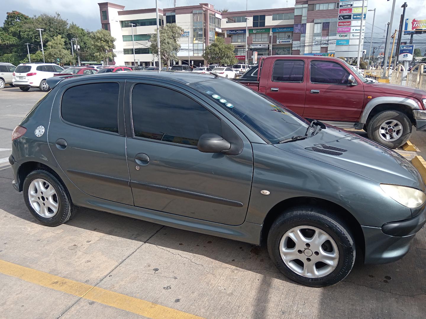 carros - Peugeot 206 2008 3