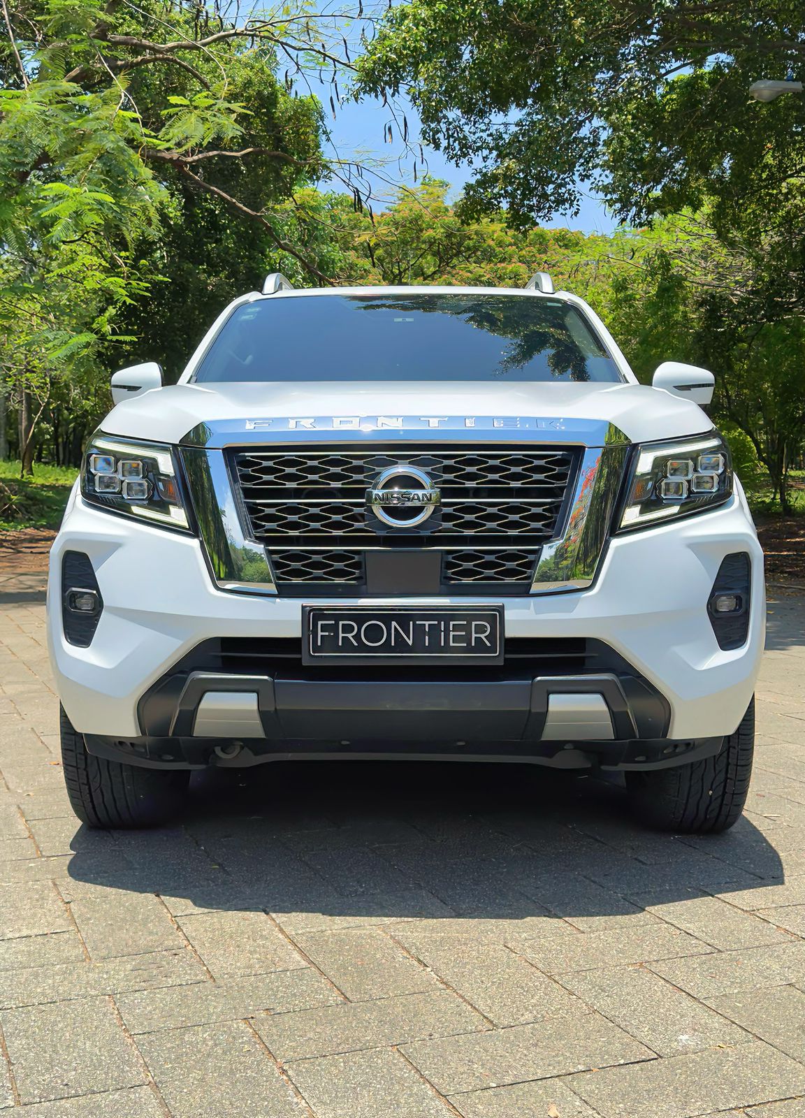 jeepetas y camionetas - Nissan frontier LE 2022 4x4 excelente condiciones  1