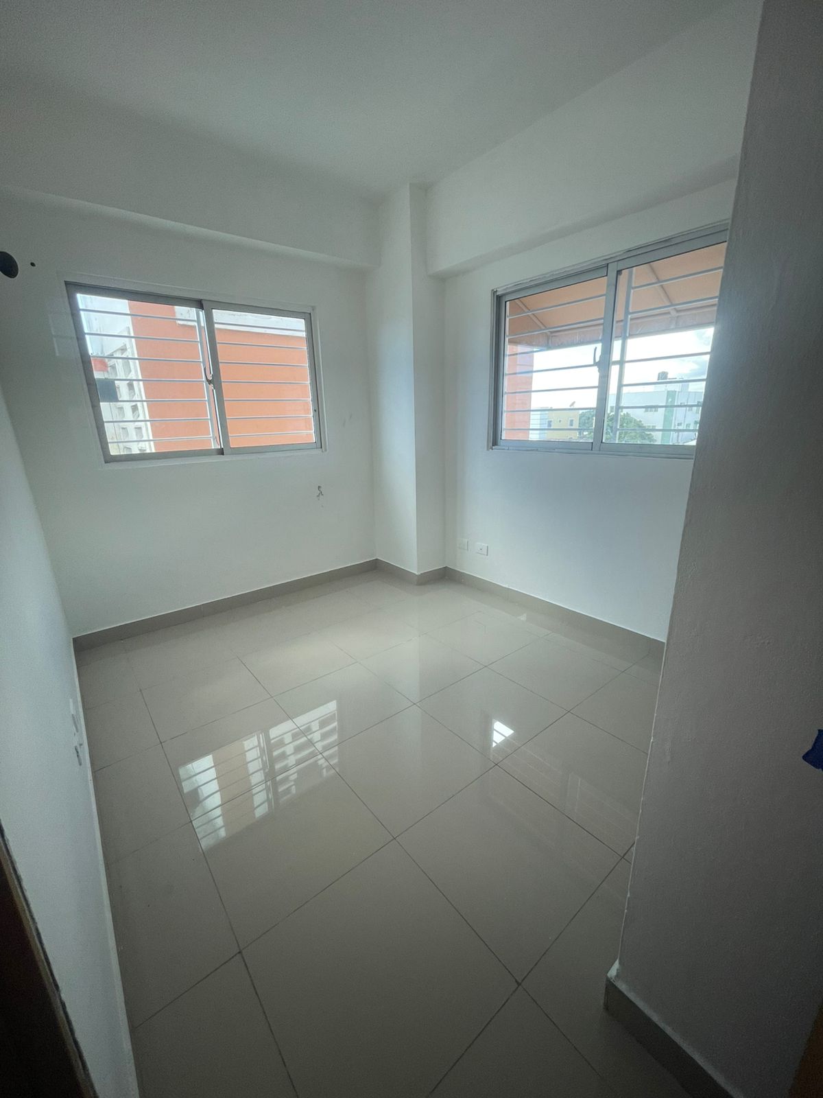 apartamentos - VENDO APARTAMENTO EN URB. COSTA CARIBE, AV. INDEPE 3