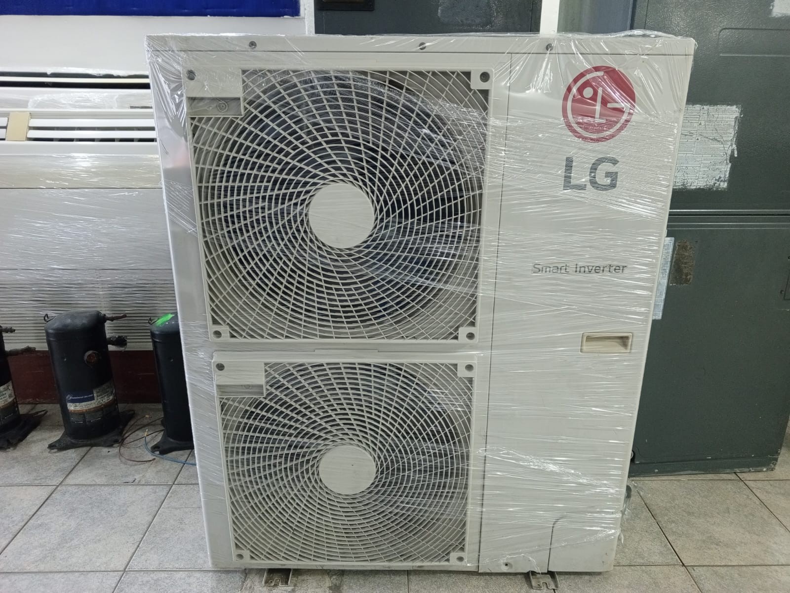 aires acondicionados y abanicos - 🔴Aire Acondicionado INVERTER 60000BTU PISOTECHO🔴 4