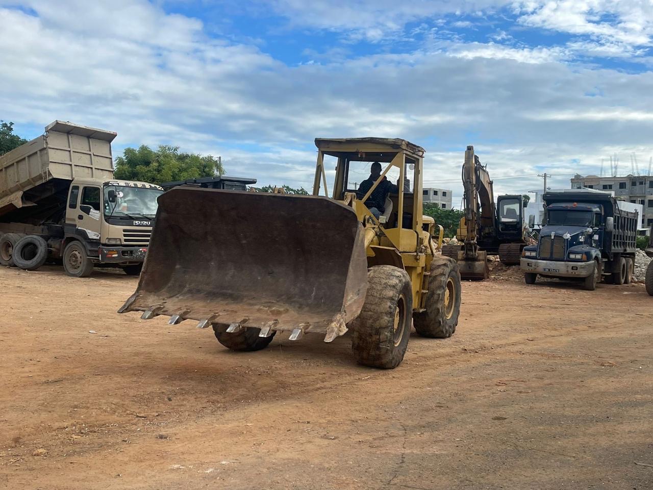 jeepetas y camionetas - en buenas condiciones  3