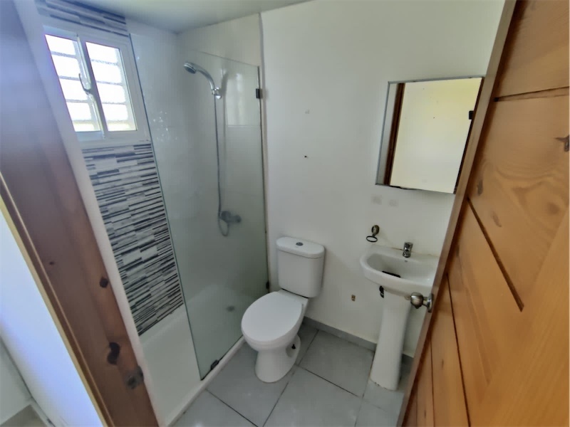 apartamentos - Vendo segundo nivel en palma real 3