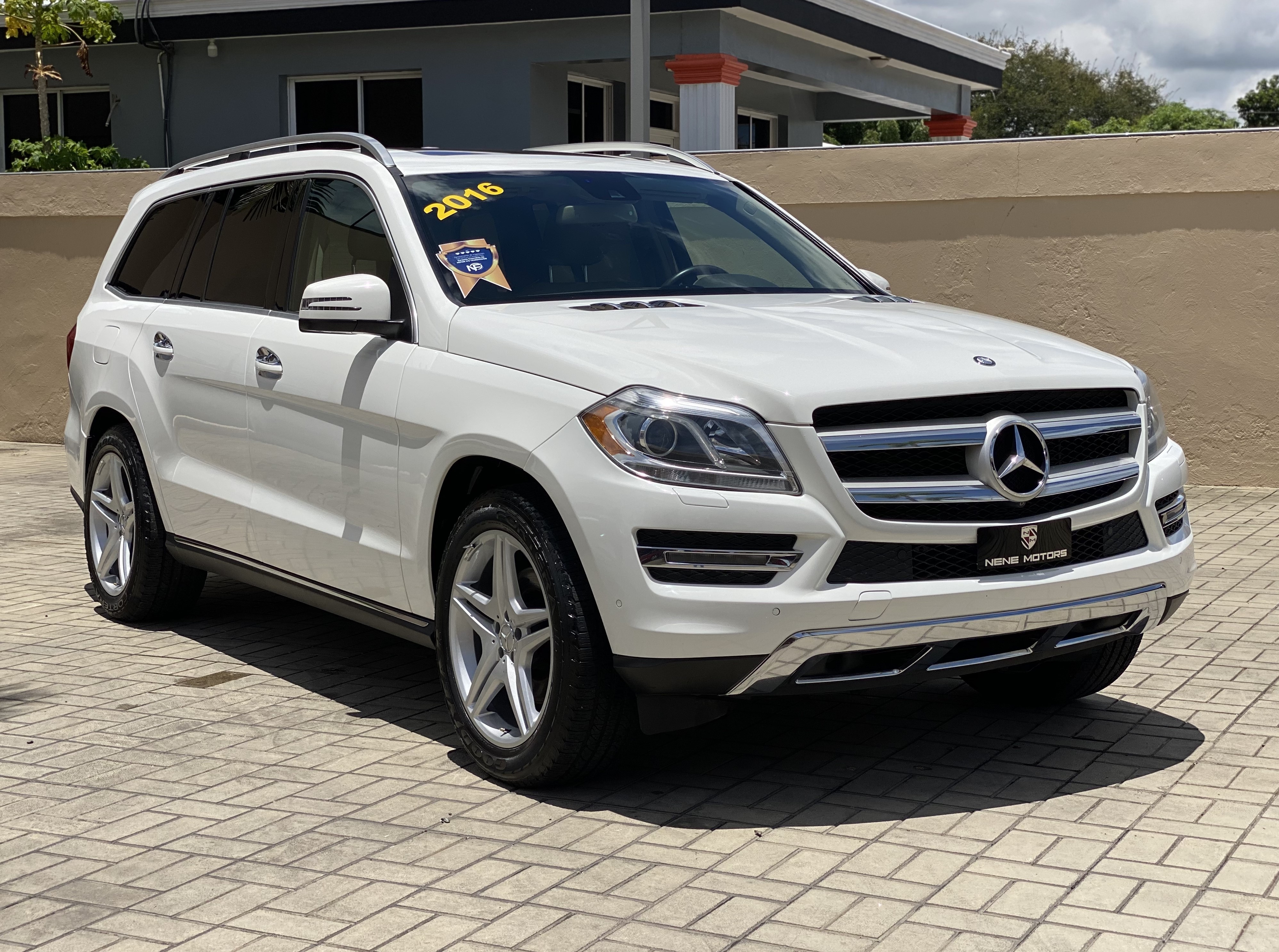 jeepetas y camionetas - Mercedes Benz GL450 4matic 4x4 año 2016. 1