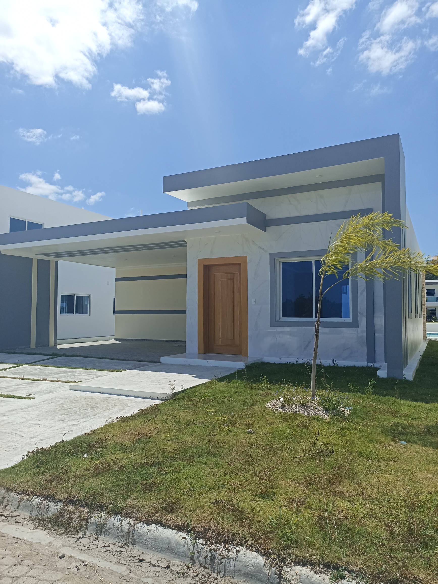 casas - Moderna casa en un residencial privado próximo a playa dorada nueva 3